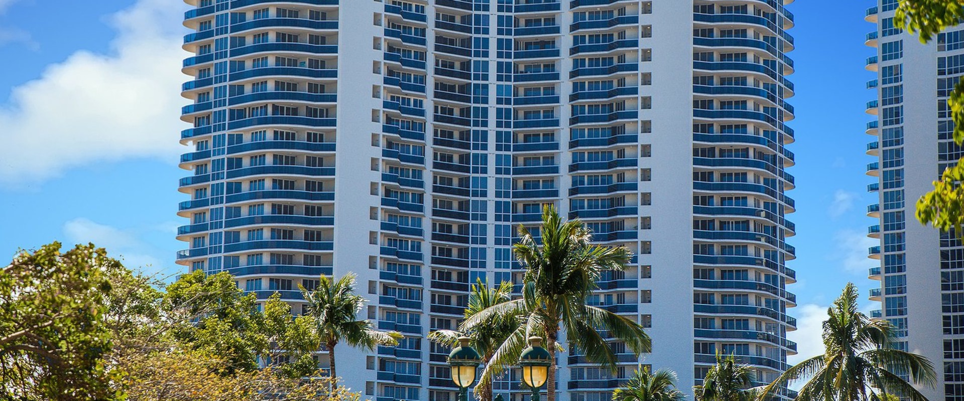 Comparing Condo Prices Across Cities in Florida