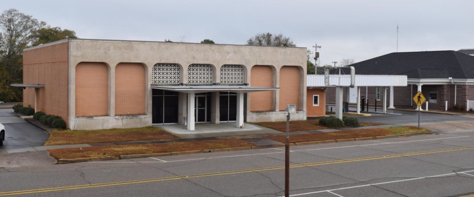 Real Estate Listings in Florida: Office Spaces for Sale