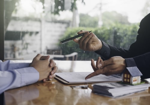 Signing a Contract with a Real Estate Agent in Florida